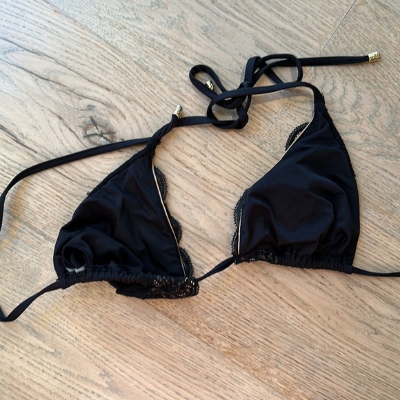 Beach bunny size medium - Picture 2 of 2